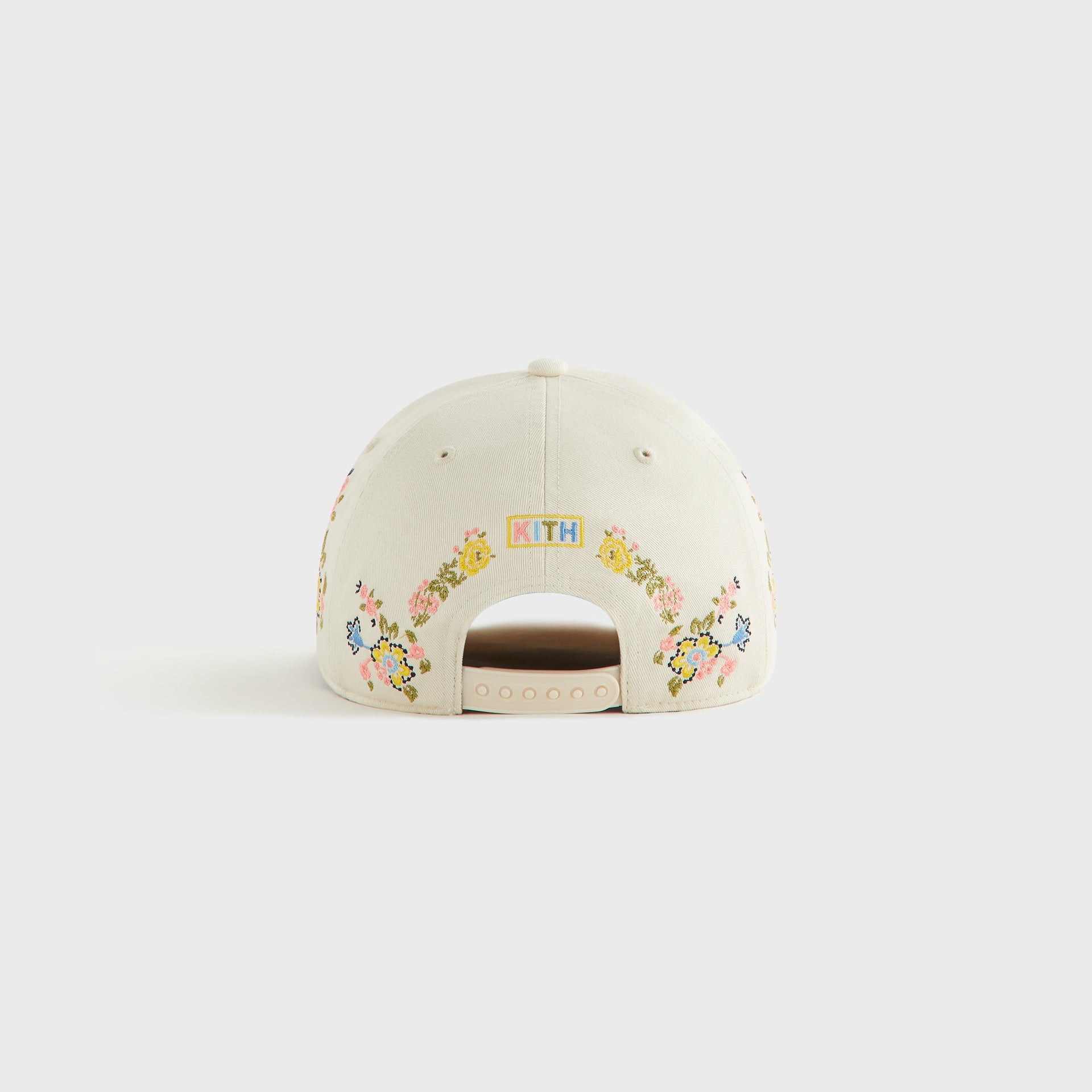 Kith Kids for the New York Yankees Floral Hitch Snapback - Sandrift